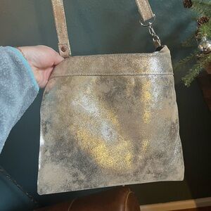 Elegant Metallic Gold/Silver Leather Shoulder Bag